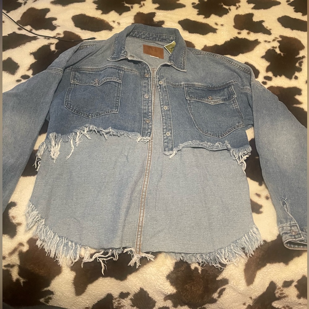 Hi to low Jean jacket womans xl